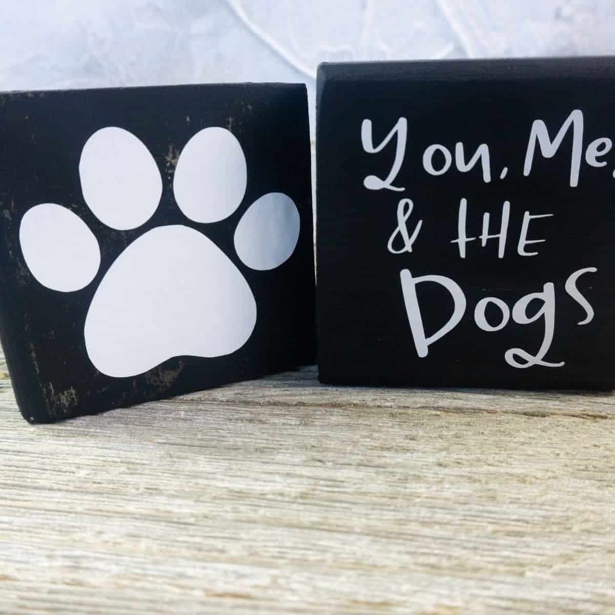 Dog Toy sign