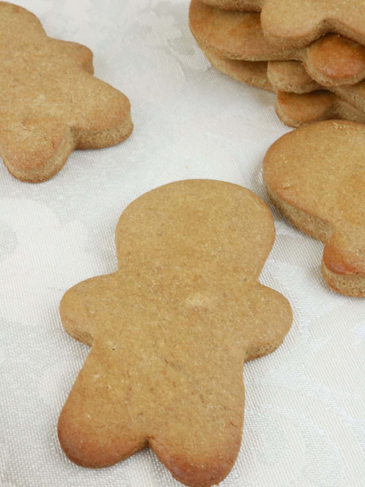 Gingerbread Cookies for Dogs Treats