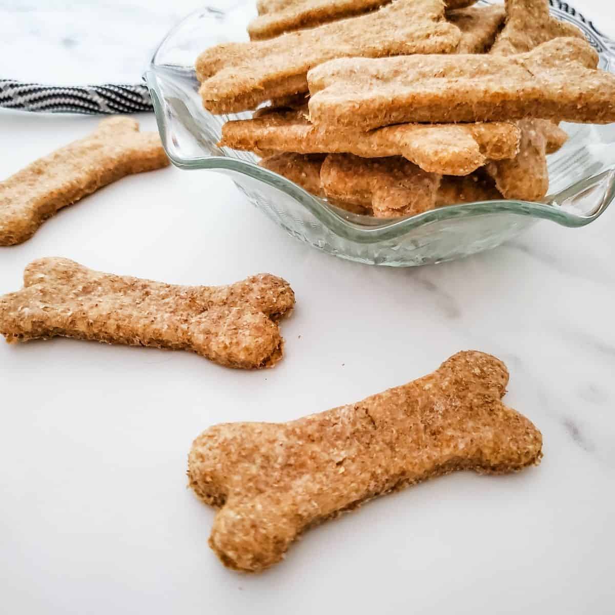 chicken dog biscuits