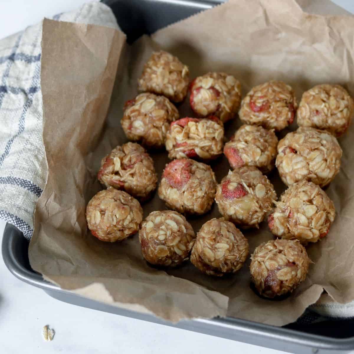 peanut butter fruit and oat balls